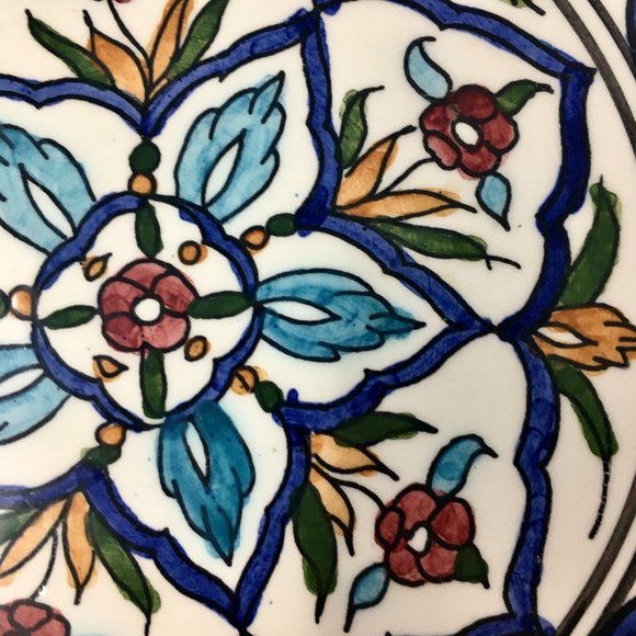 1980s Hand Painted Made in Greece Floral Round Ceramic Plate Wall Decor - Picture 4 of 16